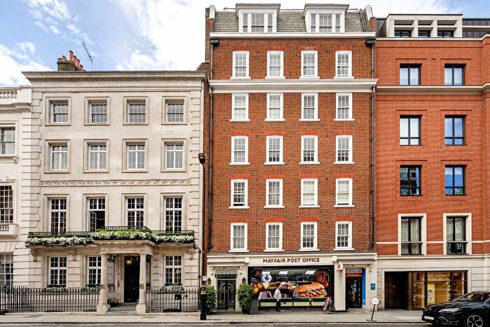 1 Bedroom Flat To Rent In Grosvenor Street, Mayfair, W1K