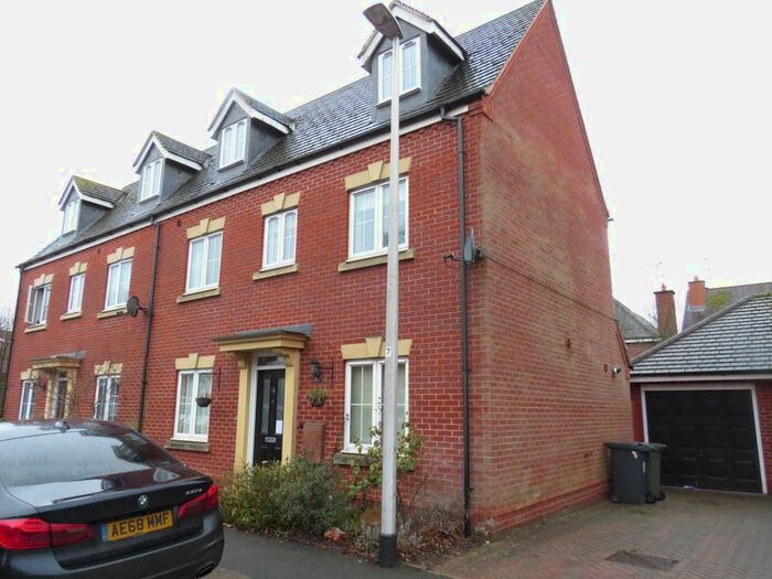 4 Bedroom Property To Rent In Brittain Lane, Warwick CV34