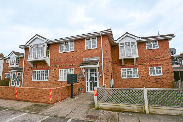 2 Bedroom Flat To Rent In Melville Court Victoria Road, Southend-On-Sea, SS1