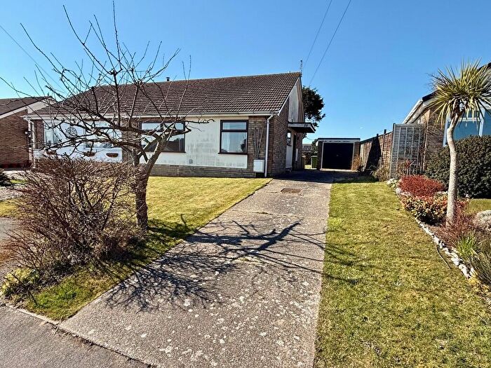 2 Bedroom Semi-Detached Bungalow To Rent In St Nicholas Drive, Caister-on-Sea, NR30