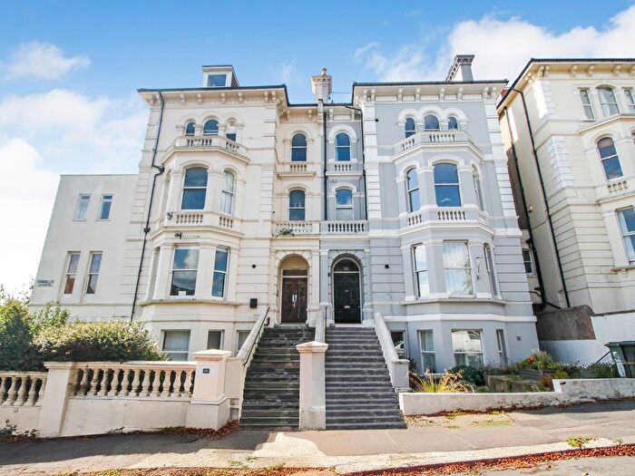 2 Bedroom Flat To Rent In Cornwallis Gardens, Hastings, TN34
