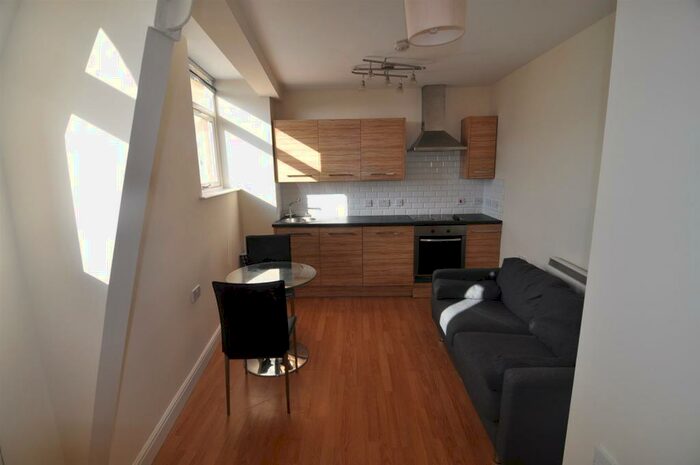 1 Bedroom Flat To Rent In Corner House, Godwin Street, Bradford, BD1