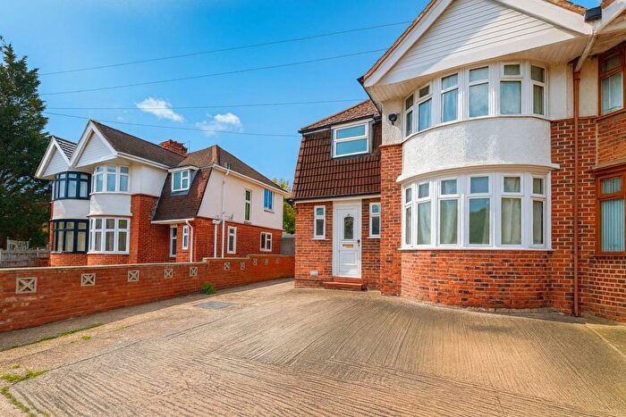 4 Bedroom Semi-Detached House To Rent In Chairborough Road, High Wycombe, HP12