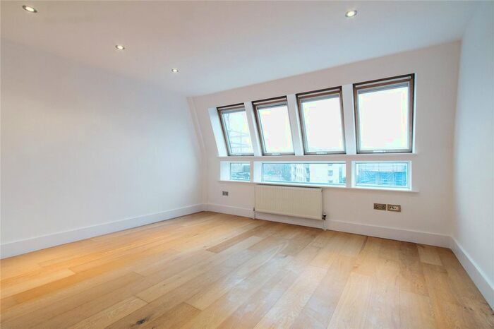 1 Bedroom Flat To Rent In Holloway Road, London, N7