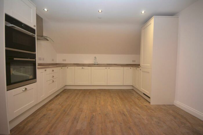 3 Bedroom Flat For Sale In Flat, Fron Olau, Dolgellau, LL40