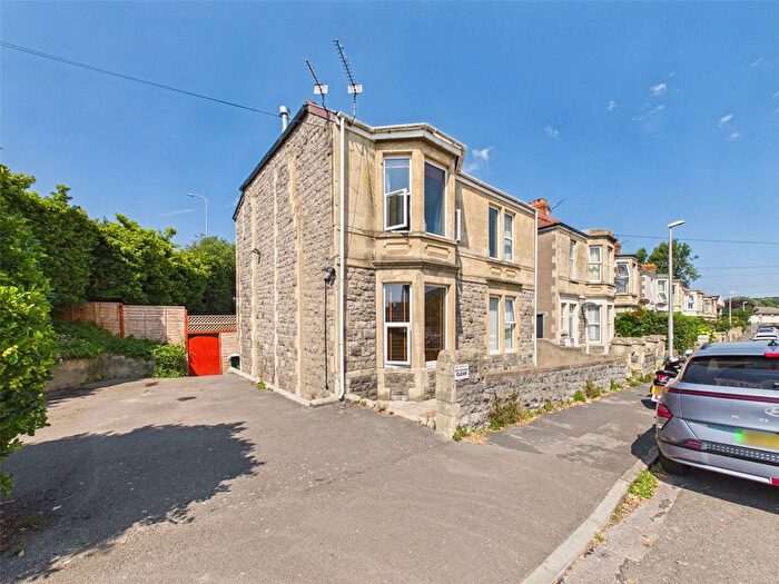 4 Bedroom Detached House For Sale In Sunnyside Road North, Weston-Super-Mare, North Somerset, BS23