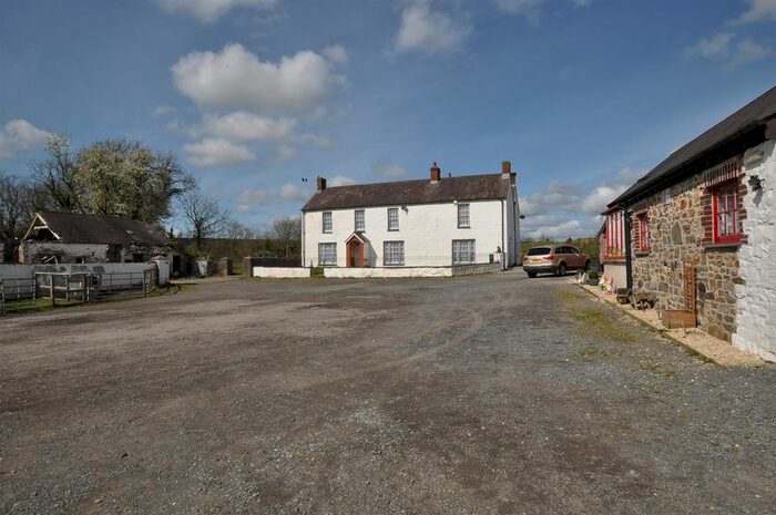 5 Bedroom Detached House For Sale In Pontcowin Farm, Bancyfelin, Carmarthen, SA33