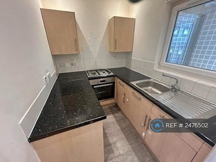 2 Bedroom Flat To Rent In Forbes Court, Portsmouth, PO2
