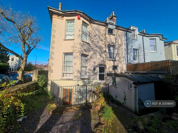 3 Bedroom Flat To Rent In Alma Road, Clifton, Bristol, BS8