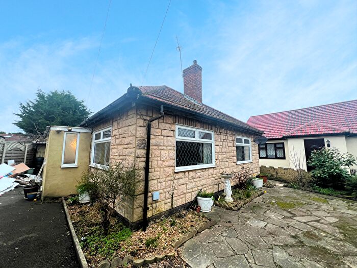 2 Bedroom Bungalow To Rent In West Drayton Road, Uxbridge, UB8