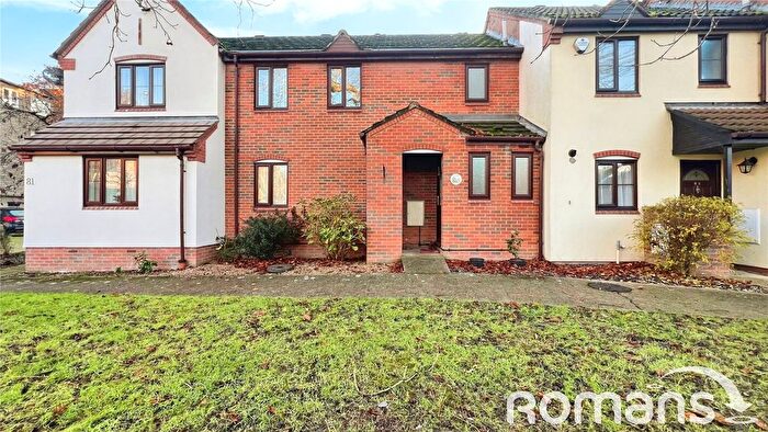 3 Bedroom Terraced House To Rent In Pages Lane, Uxbridge, UB8