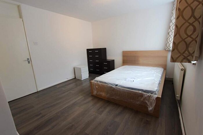 2 Bedroom Apartment To Rent In Crescent Road, London, N22