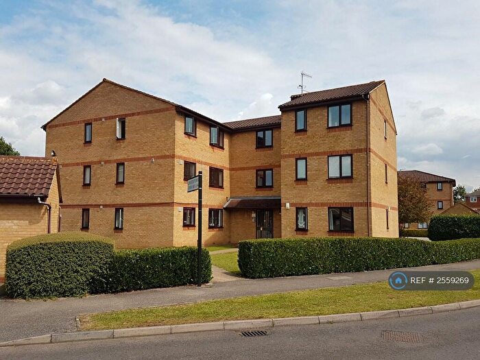 1 Bedroom Flat To Rent In Lowestoft Drive, Slough, SL1