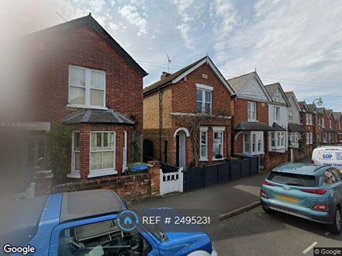 2 Bedroom Detached House To Rent In Oakdale Road, Weybridge, KT13
