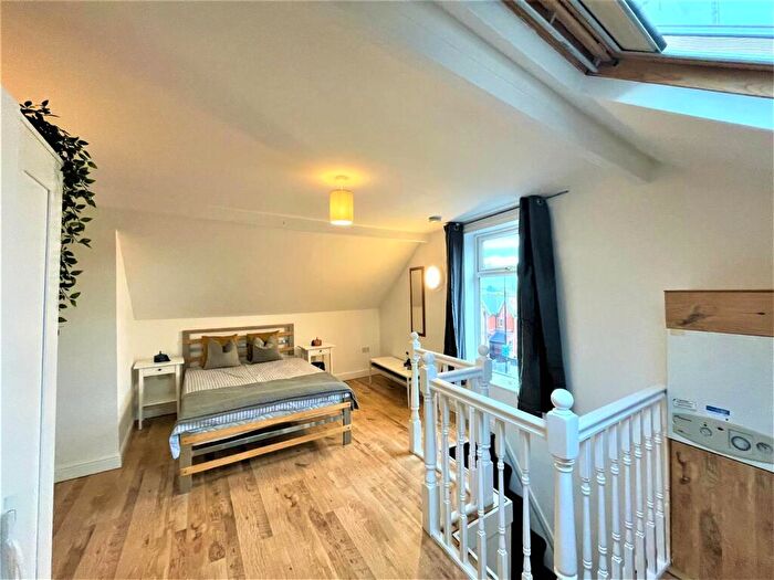 1 Bedroom Apartment To Rent In Chesterfield Road, S8