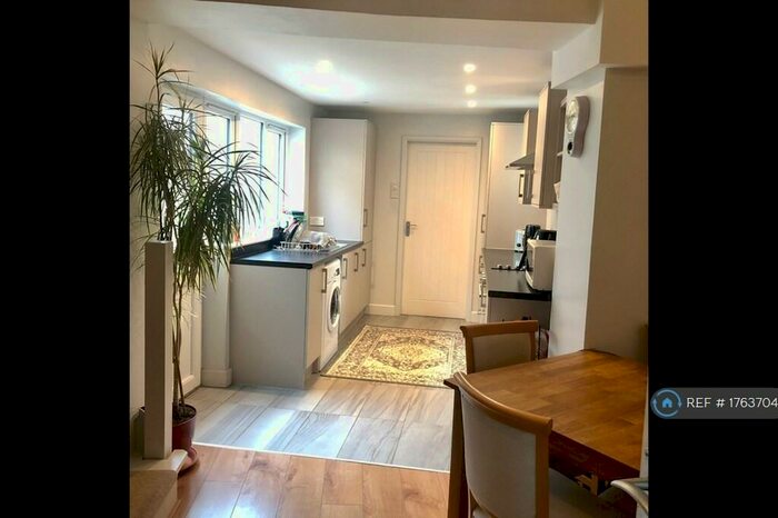 2 Bedroom Terraced House To Rent In High Street, Bradninch, Exeter, EX5