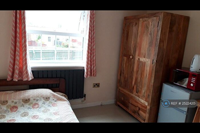 Studio To Rent In Warwick Way, Dartford, DA1
