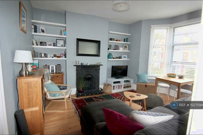 1 Bedroom Flat To Rent In Cornwall Road, London, N4