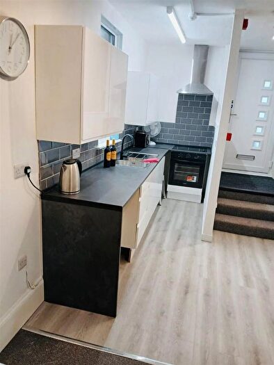 3 Bedroom Terraced House To Rent In Castle Road, Torquay, TQ1