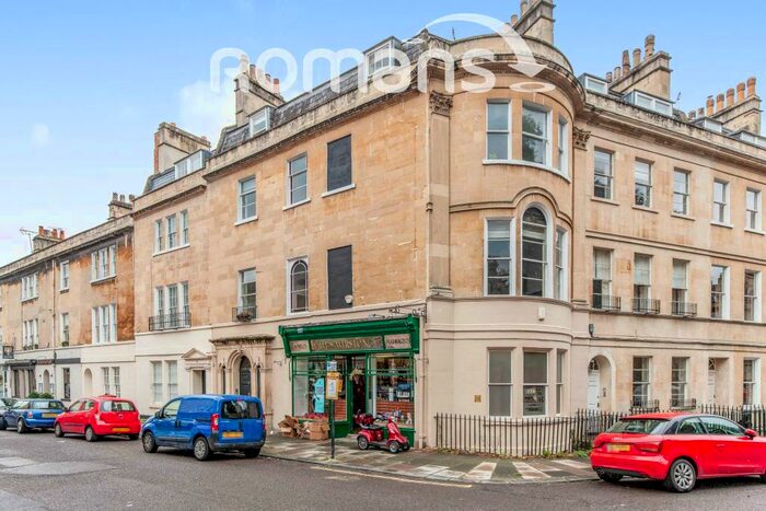 2 Bedroom Apartment To Rent In St James Square, BA1