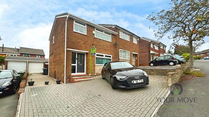 3 Bedroom Semi Detached House For Sale In Scarr Lane, Shaw, Oldham, Greater Manchester, OL2