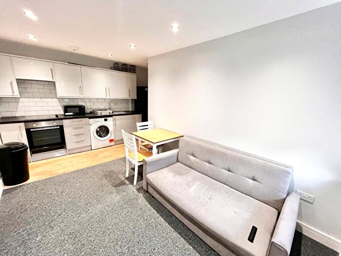 1 Bedroom Apartment To Rent In The Broadway, Southend-on-Sea, Essex, SS1