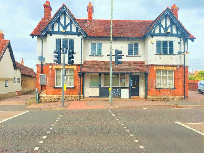 2 Bedroom Flat To Rent In High Street, Bedford, Bedfordshire, MK42