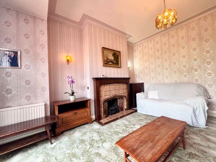 4 Bedroom Semi-Detached House For Sale In Chorley Old Road, Heaton, Bolton, BL1