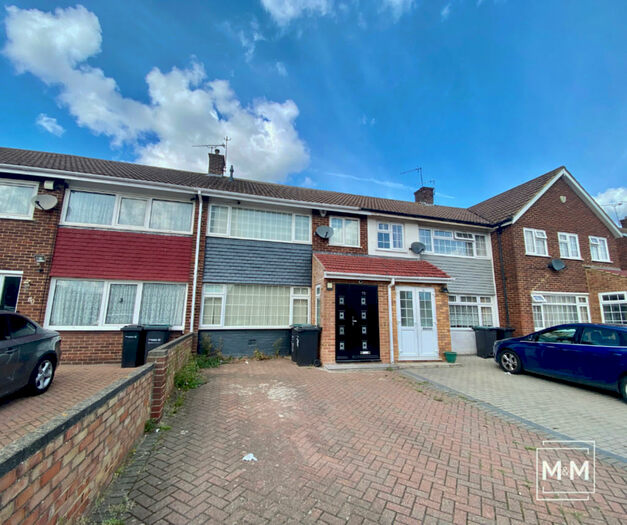 3 Bedroom Terraced House To Rent In Beaumont Drive, Northfleet, DA11