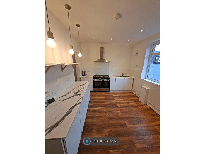 2 Bedroom Terraced House To Rent In Wakefield Street, Chadderton, OL1