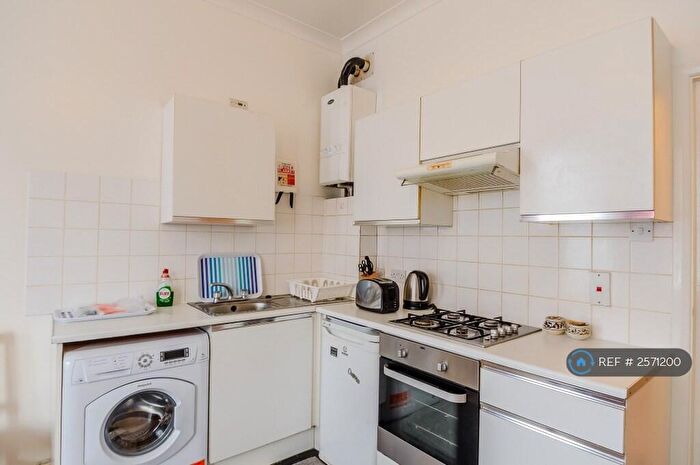 1 Bedroom Flat To Rent In Hornsey, London, N8
