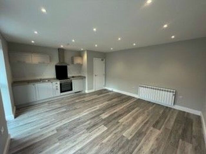 1 Bedroom Flat To Rent In Park Farm Centre, Allestree, Derby, DE22