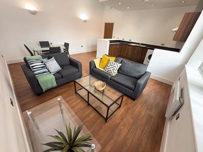 1 Bedroom Flat To Rent In Old School House, L3