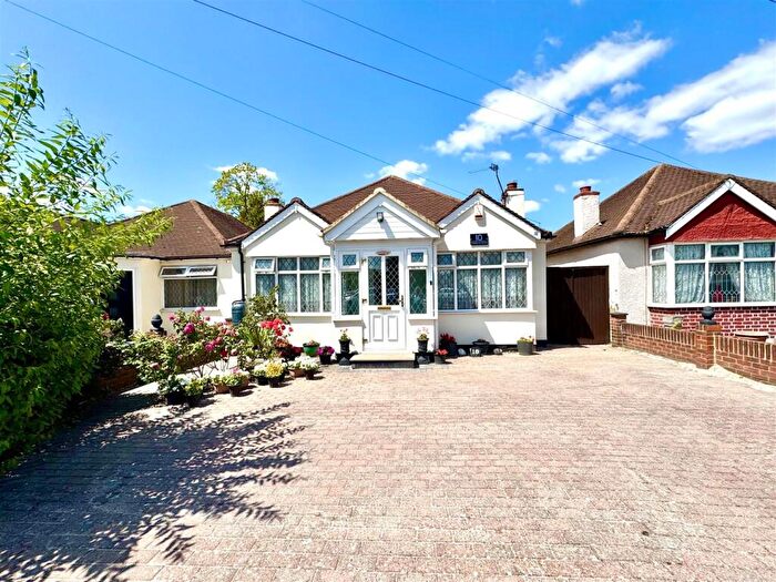 3 Bedroom Detached Bungalow To Rent In Clarence Road, Bexleyheath, DA6