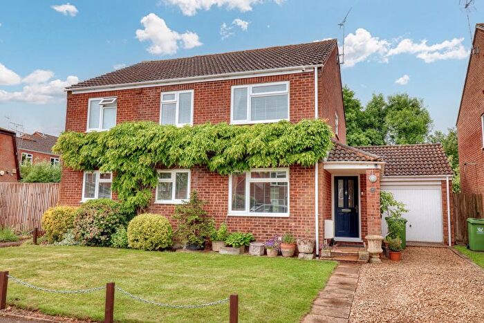 4 Bedroom Detached House For Sale In Pigeon Farm Road, Stokenchurch, HP14
