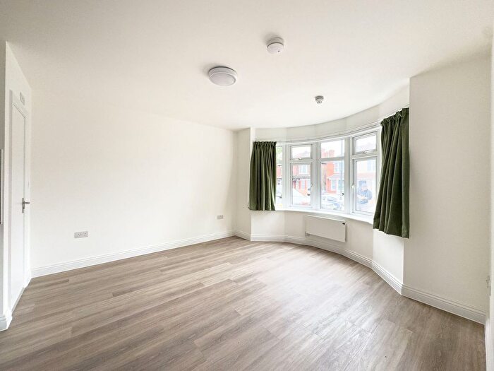 Studio To Rent In Stag Lane, Edgware, HA8