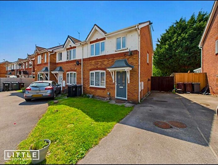 3 Bedroom Semi Detached House To Rent In Manorwood Drive, Whiston, L35