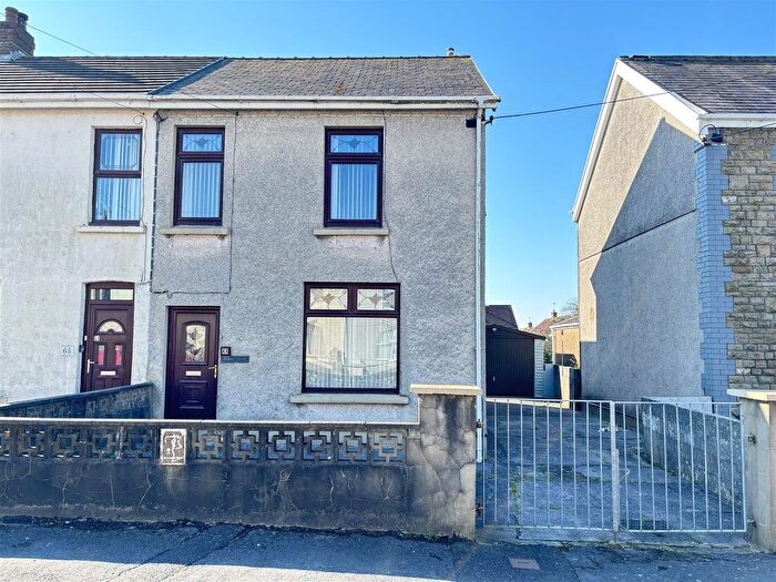 3 Bedroom Semi Detached House For Sale In Heol Llanelli, Pontyates, Llanelli, SA15