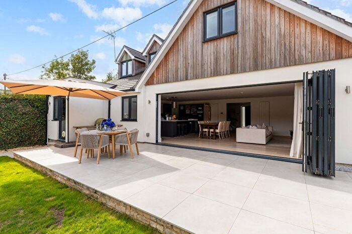 4 Bedroom Detached House For Sale In Back Lane, Bucks Horn Oak, Farnham, Hampshire, GU10