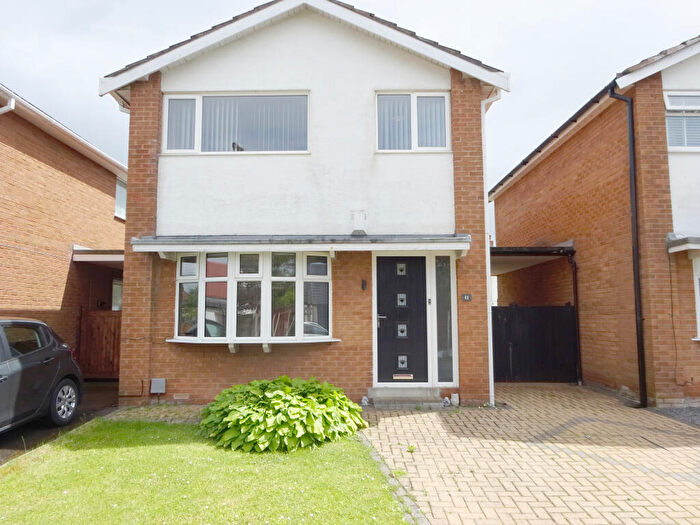 3 Bedroom Detached House For Sale In Kirton Place, Blackpool, FY5