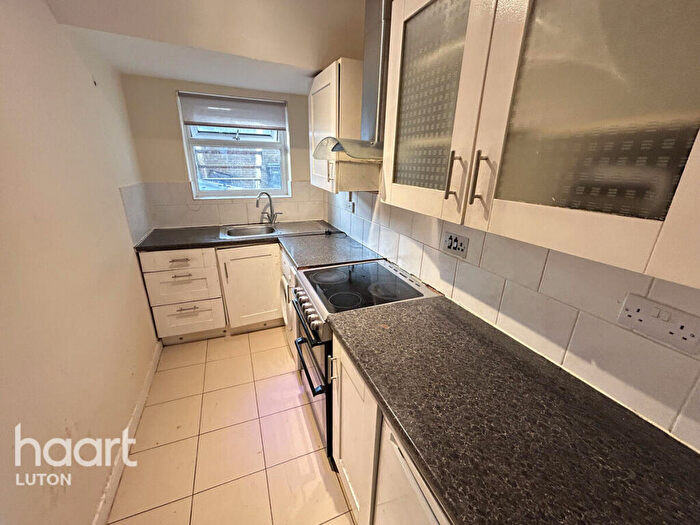 1 Bedroom Maisonette To Rent In Napier Road, Luton, LU1