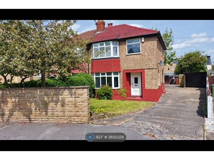 3 Bedroom Semi-Detached House To Rent In The Haven, Leeds, LS15