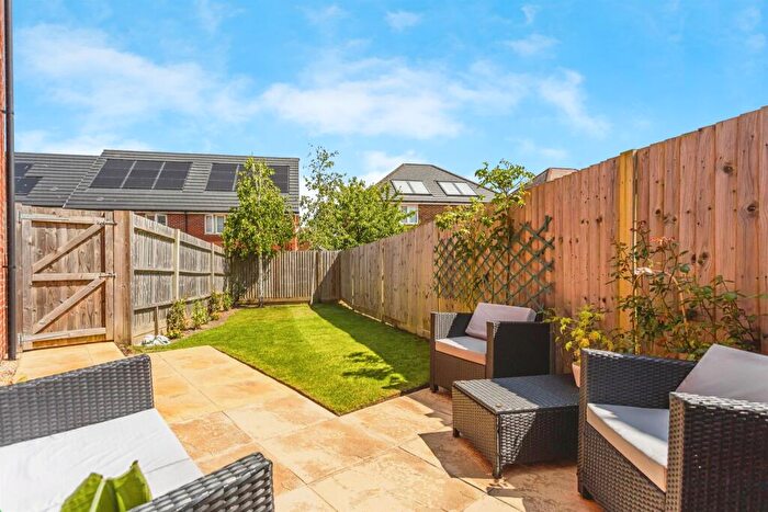 2 Bedroom House For Sale In Edwin Street, Burgess Hill, RH15