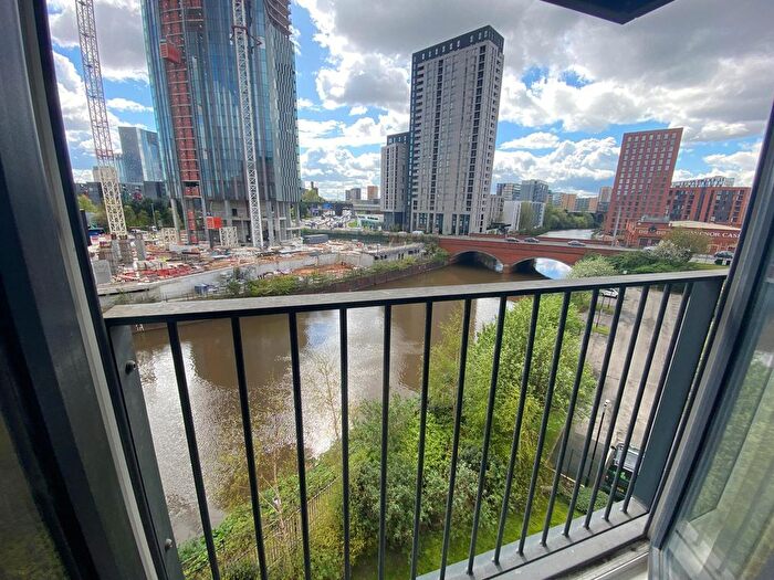 2 Bedroom Flat For Sale In Ordsall Lane, Salford, M5