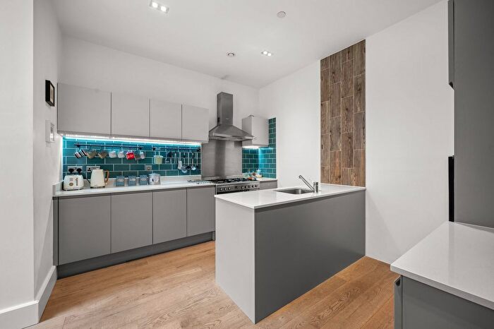 2 Bedroom Terraced House For Sale In Wellesley Road, Royal Military Academy, Woolwich, London, SE18