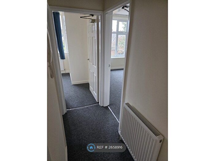 1 Bedroom Flat To Rent In Melton Road, Nottingham, NG2