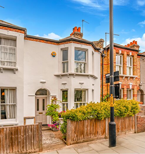 2 Bedroom Terraced House For Sale In Landells Road, London, SE22