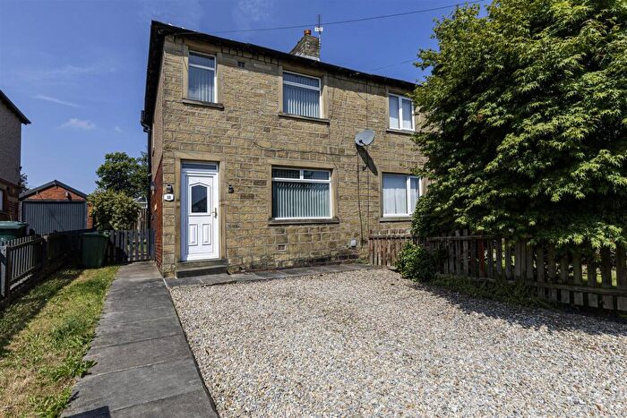 2 Bedroom Semi-Detached House For Sale In Grange Road, Huddersfield, HD7