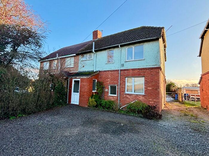 3 Bedroom Semi Detached House For Sale In Cheltenham Road, Beckford, Tewkesbury, Worcestershire, GL20