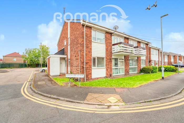 2 Bedroom Flat To Rent In Quantock Close, Harlington, Hayes, UB3